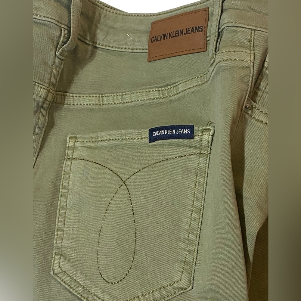 Calvin Klein Straight Skinny Contoured Jeans Size 2 Green High Rise Like… - Picture 12 of 15